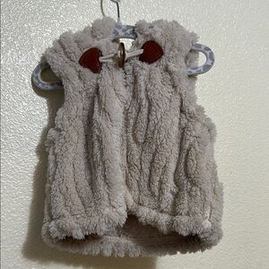 SHEIN- Cozy Cream Fleece Vest